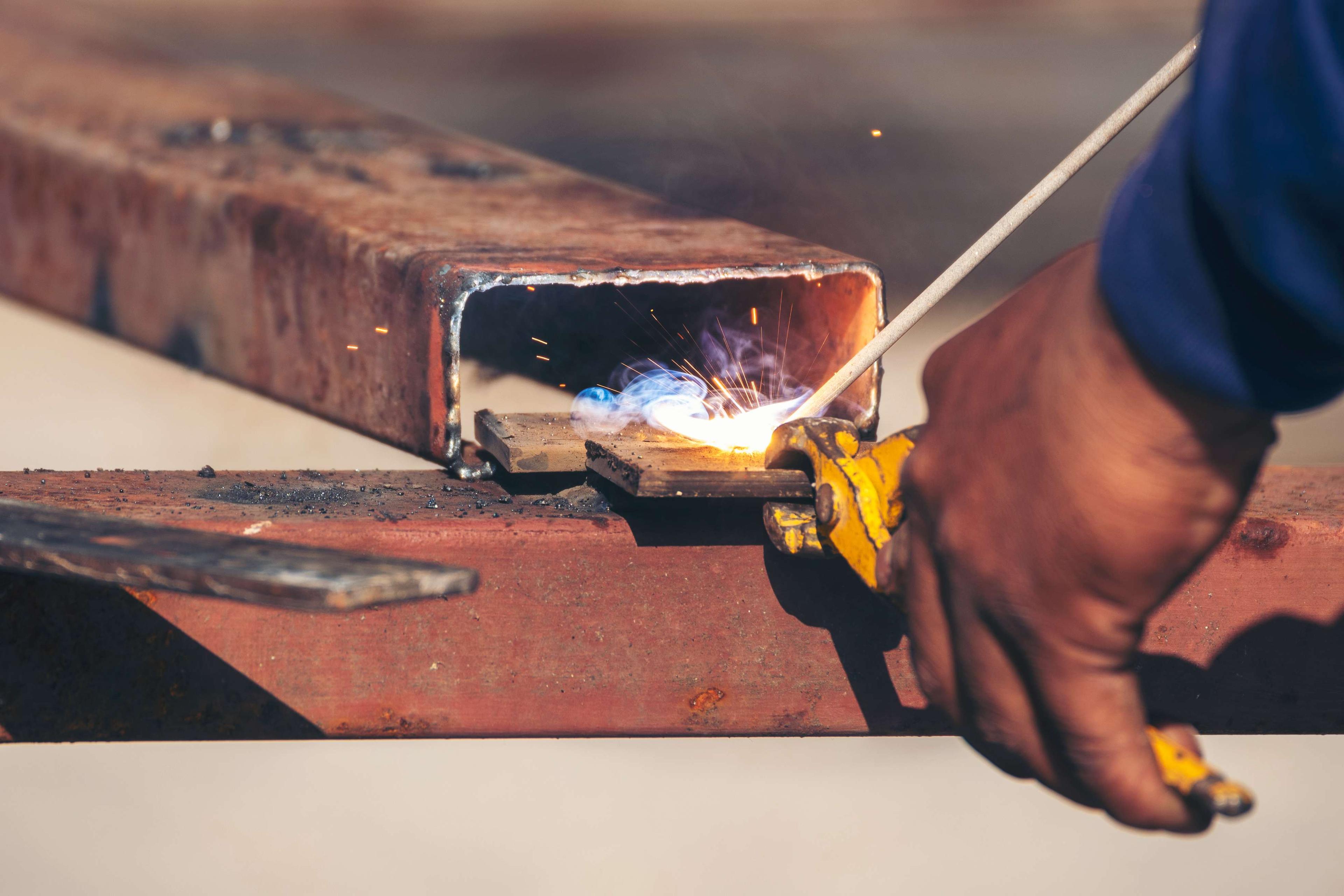 Experti în sudură profesională